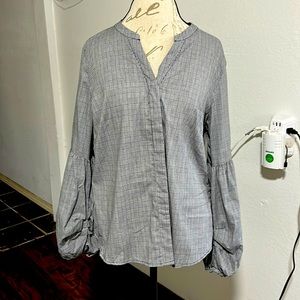 Black and White Long Sleeve Size Large